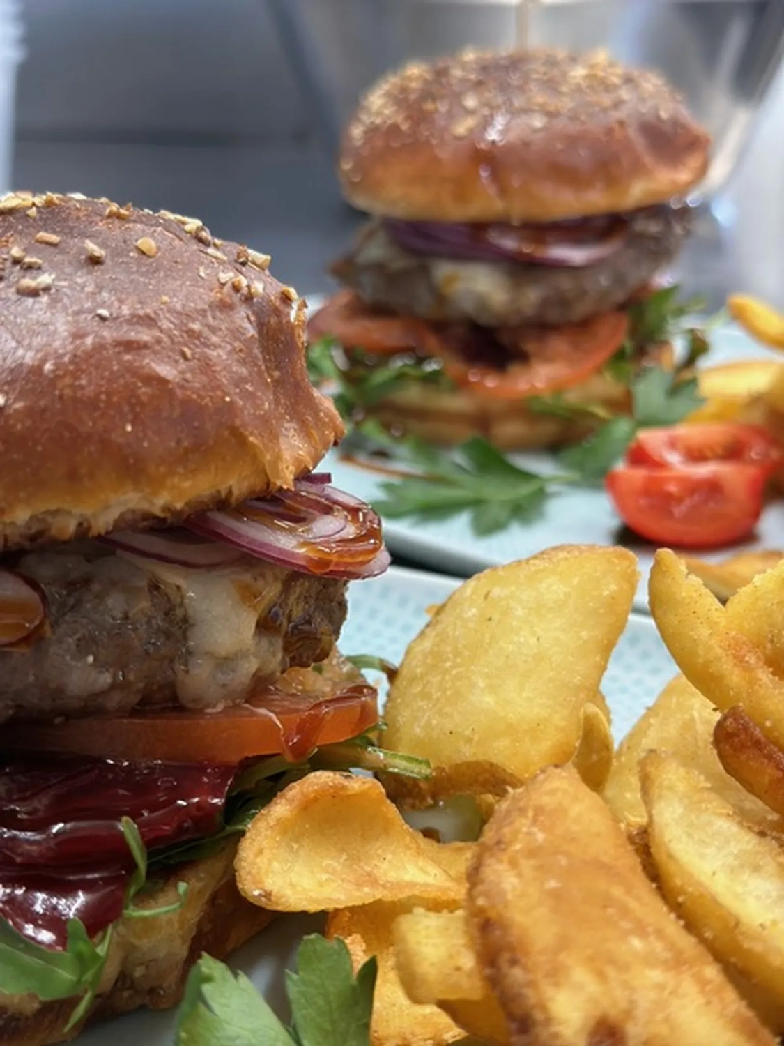 Bistro Maximilian -  Gastronomie - Gourmet-Rindfleischburger